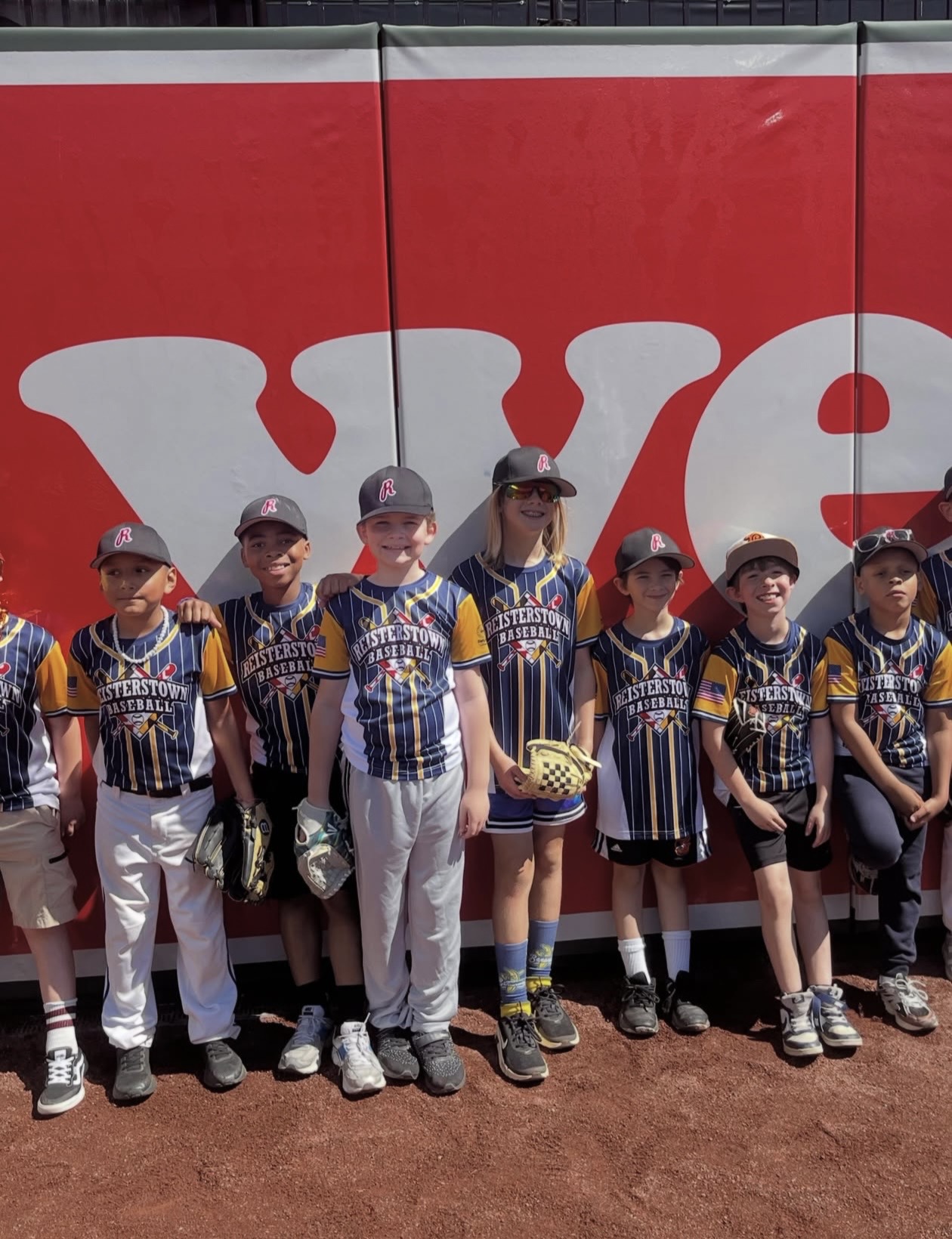 Reisterstown Baseball players together at Camden Yards